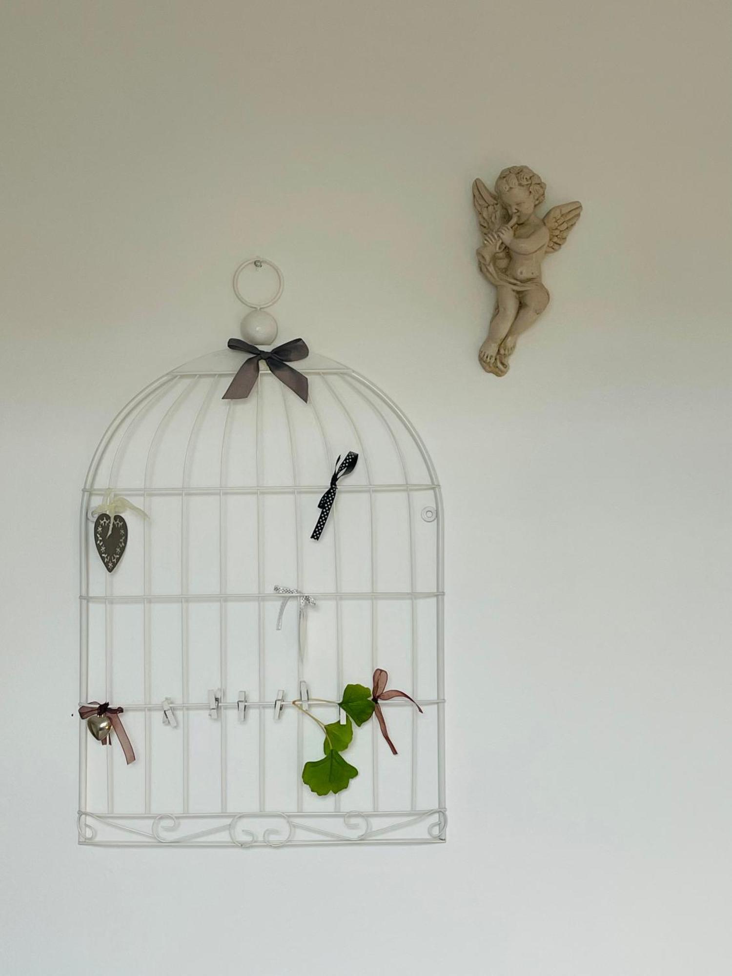 Le Clos Des Anges, Adorable Penty Bord De