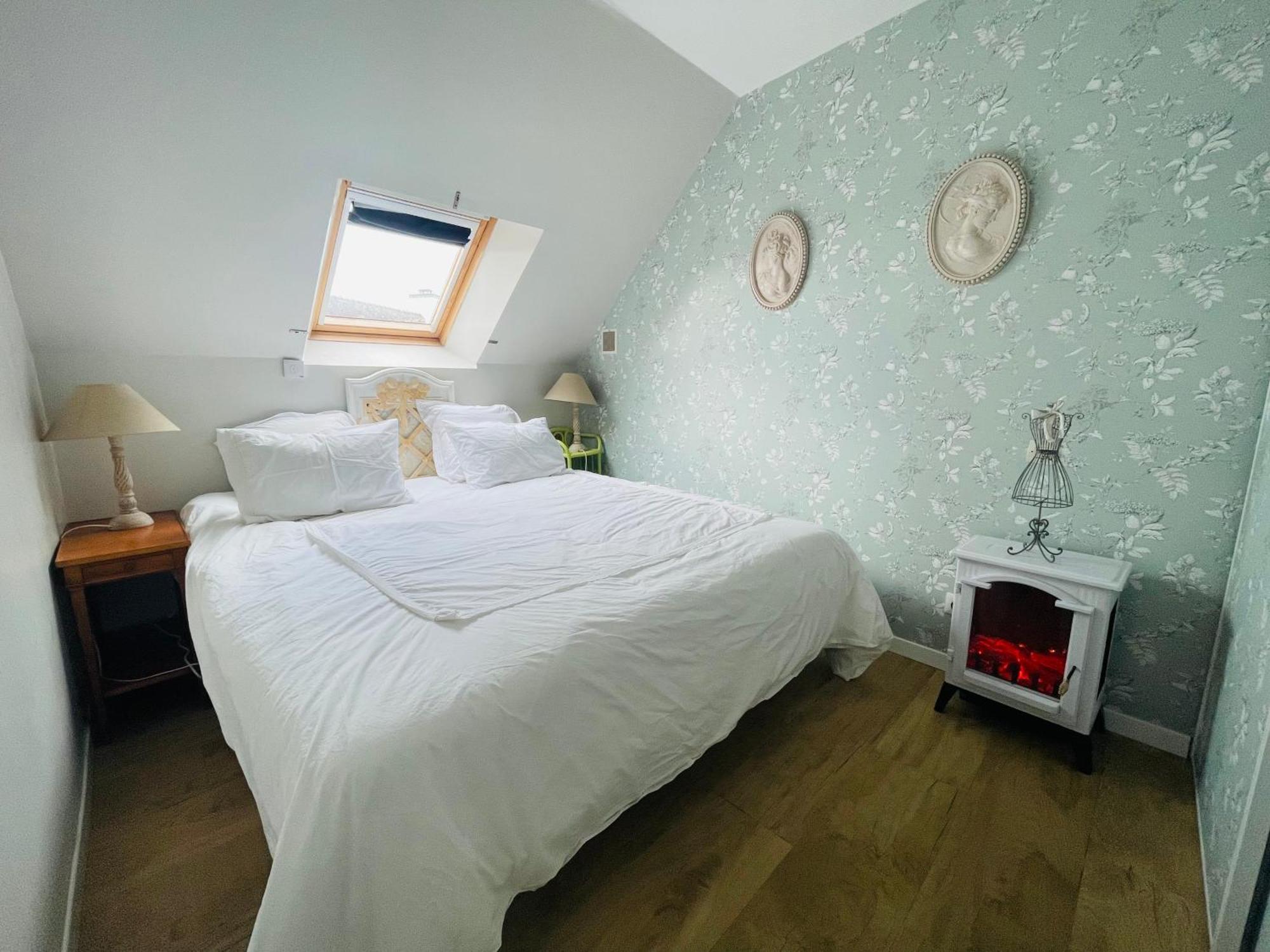 Le Clos Des Anges, Adorable Penty Bord De *